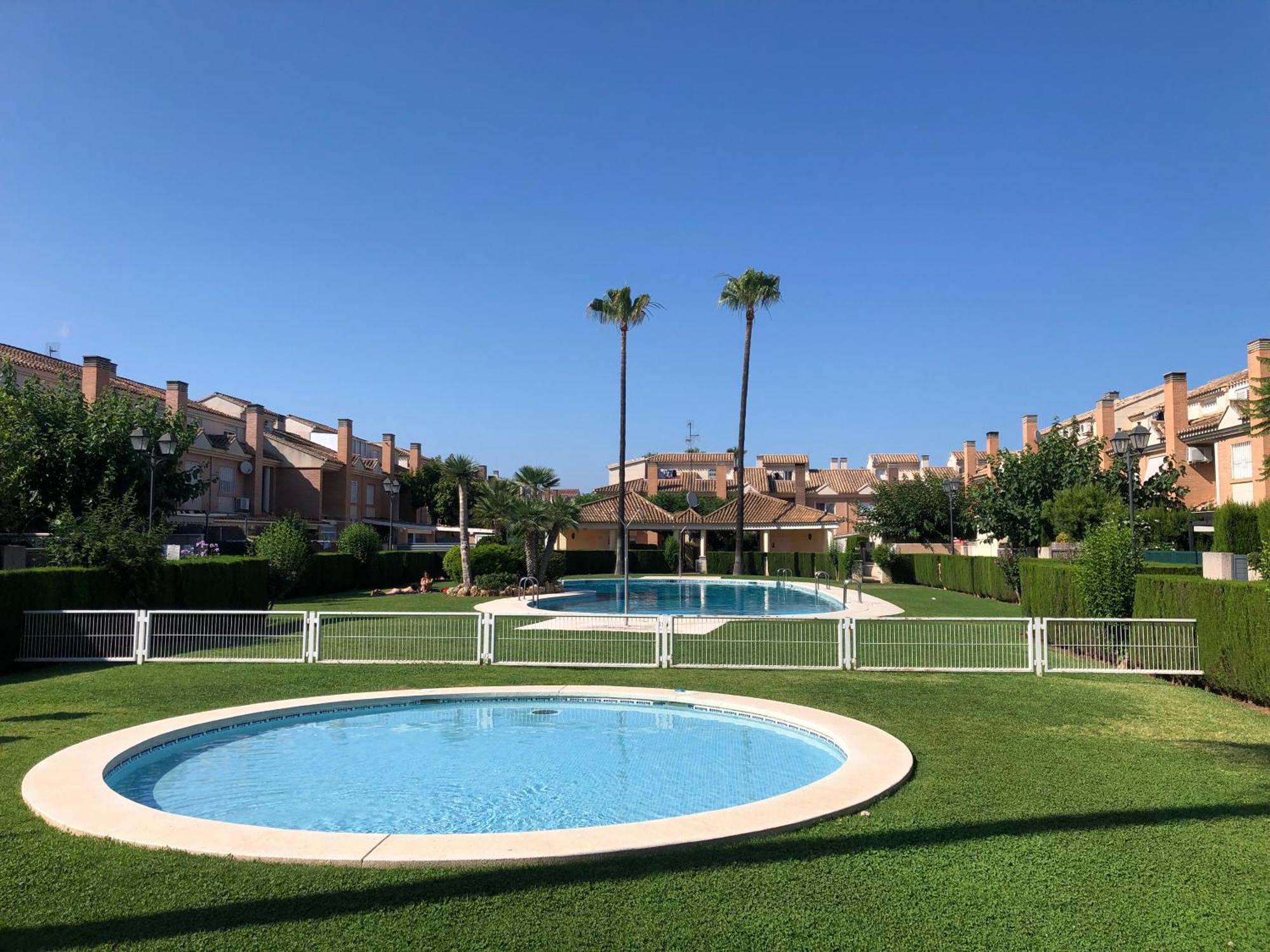 Adosado Para Familias Al Lado De La Playa, Con Piscina Castellón de la Plana Dış mekan fotoğraf